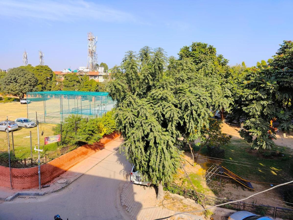 Chandigarh Home Apartment *